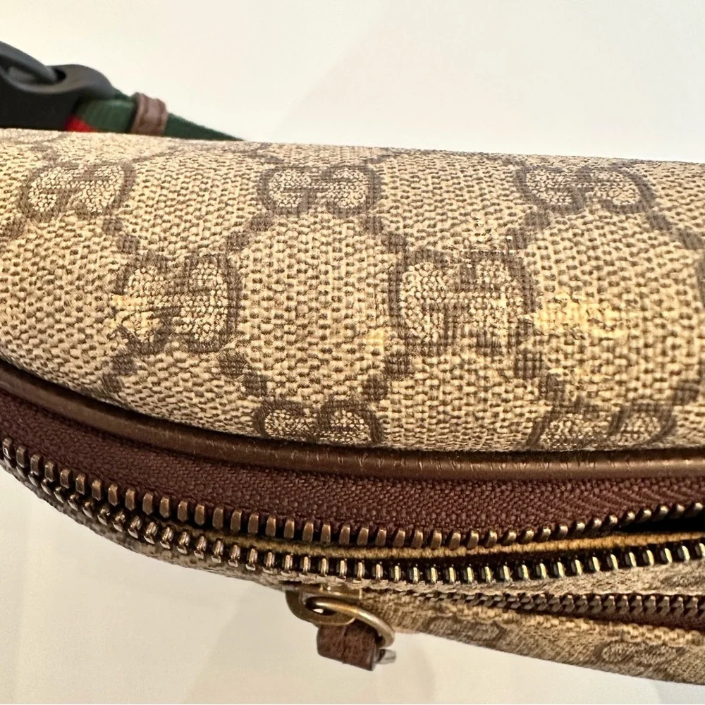 Gucci GG Supreme Canvas Night Courier Waist Bag